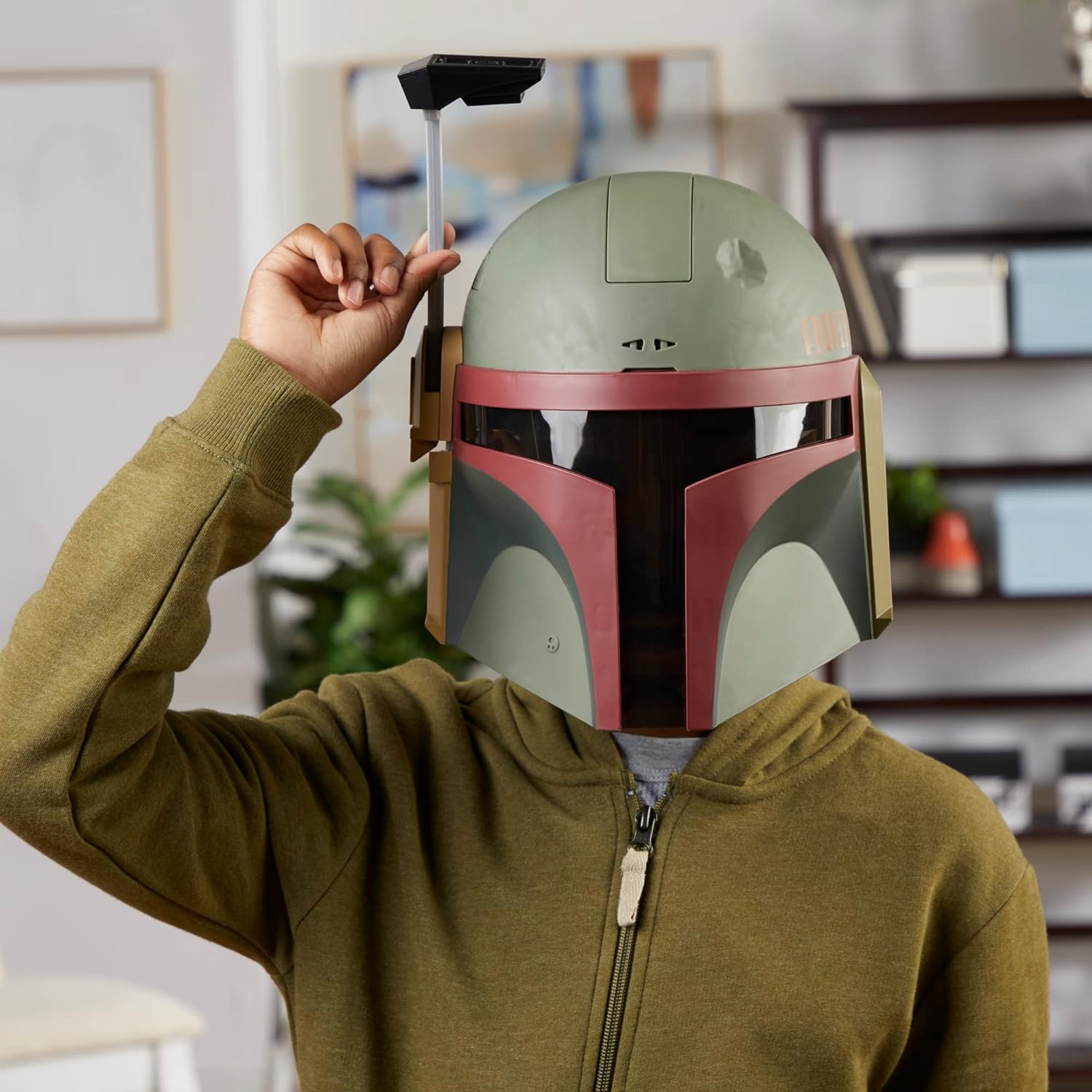 STAR WARS Boba Fett Electronic Mask with Sound Effects, Toys for 5 Year Old Boys and Girls